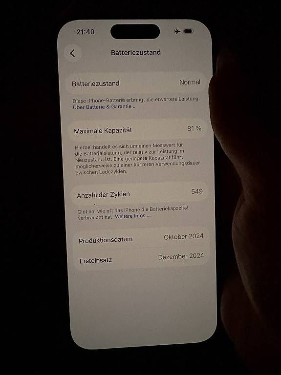 Apple Portables: Iphone 15 256 GB – D'occasion à Stadel par Caramelmacchiato_ 3
