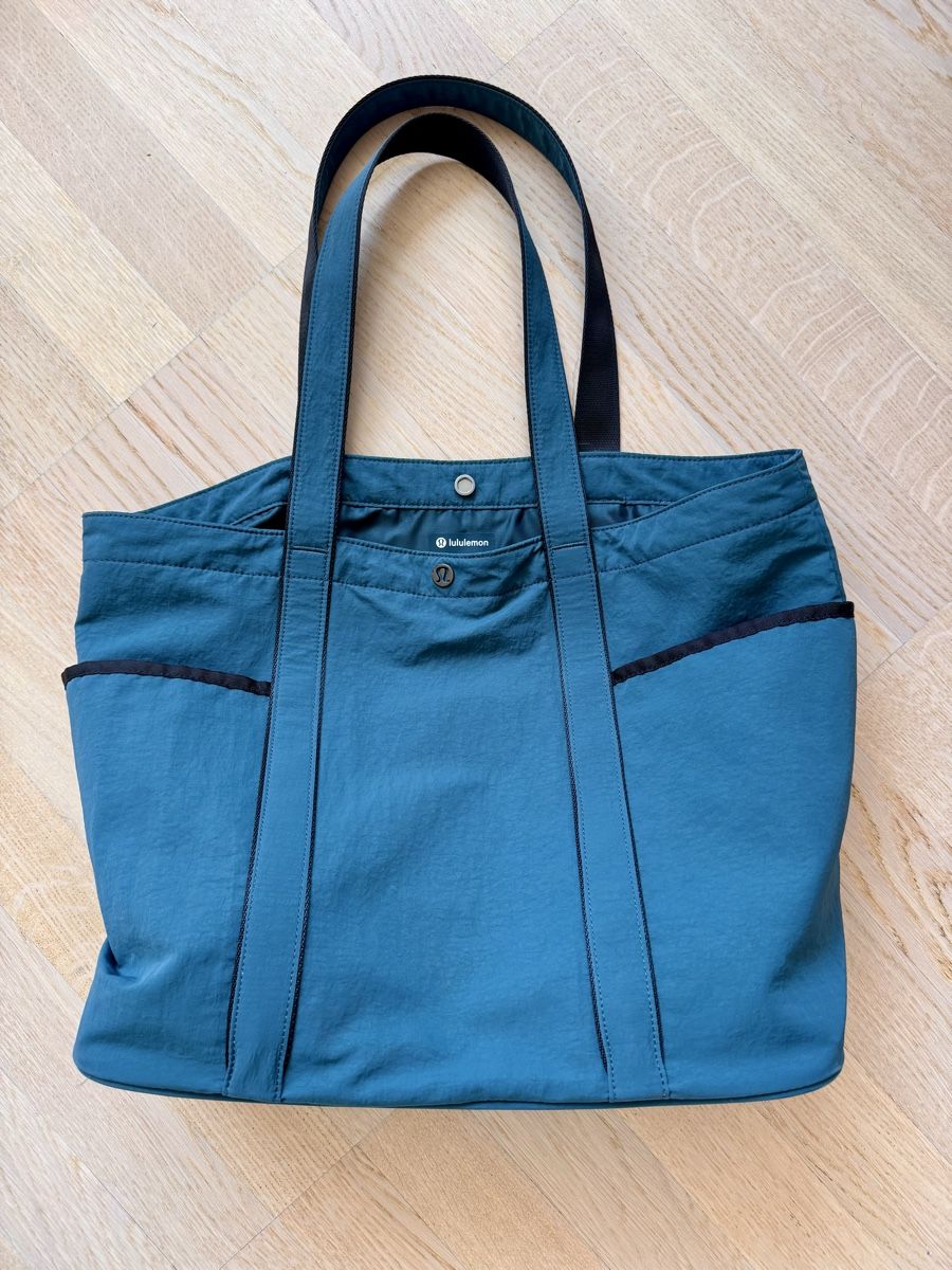 Lululemon Sacs femmes: Lululemon Sporttasche – Neuf (Voir description) à Zürich par bgTri