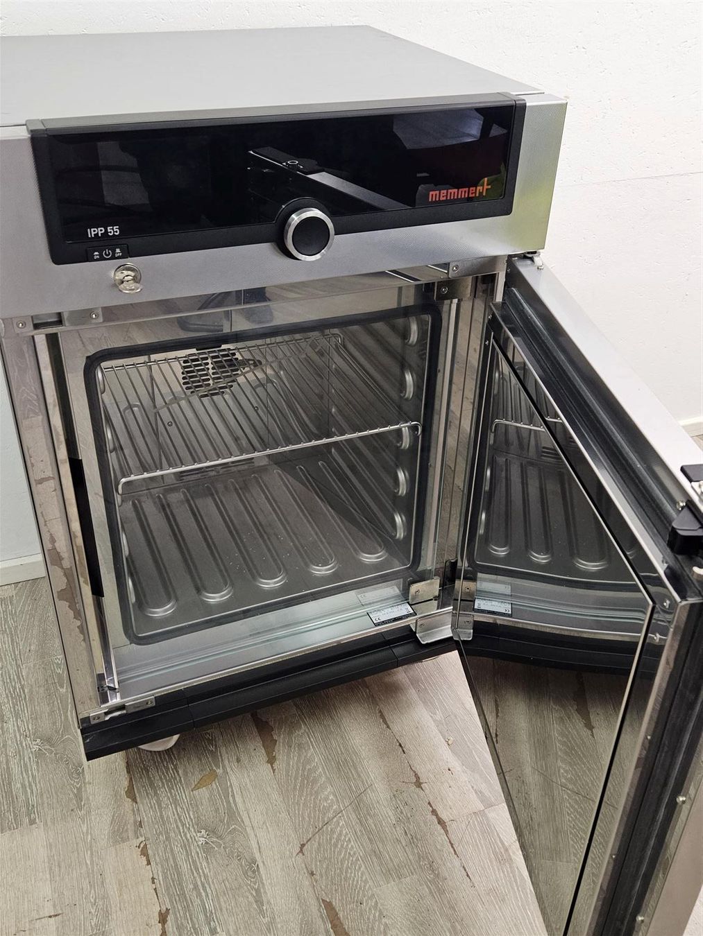 Accessori da laboratorio: Memmert IPP 55 - netzwerktauglich – Usato da Niederdorf venduto da LeptonAG_Labor 1