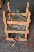 Mostflasche 25 Liter (Glasballon) in Holzgestell