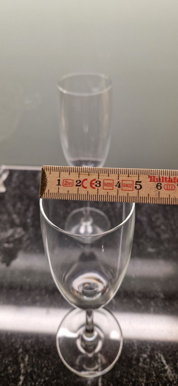 Gläser: 8 Sektgläser aus Glas – Neu (gemäss Beschreibung) aus Hinwil von mic_2cyv 3