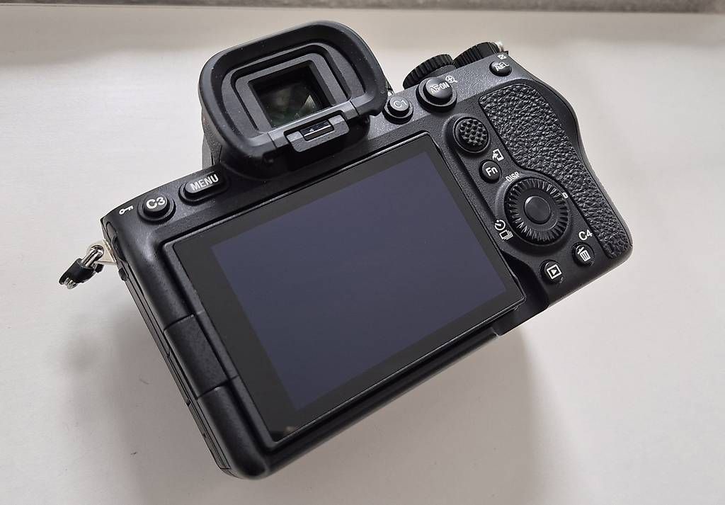 Sony Fotocamera: Sony Alpha 7 IV – Usato da Remetschwil venduto da travelism 3
