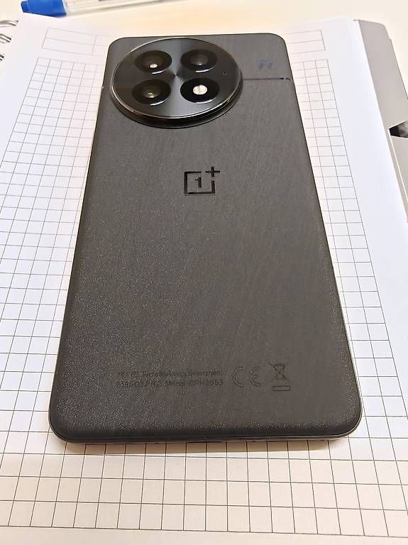 Portables: OnePlus 13 - 512 GB / 16 GB RAM - Schweizer/EU-Version  – D'occasion à Sevelen par Klaud_81 4
