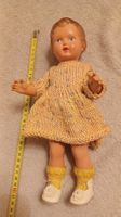Vintage Spielzeug Puppe mit Strickkleid gebraucht