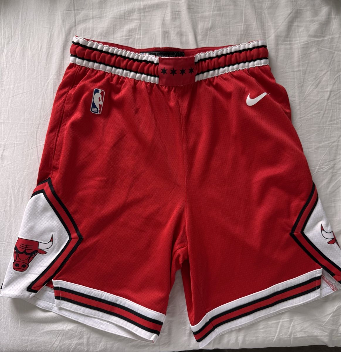 Nike Pantaloni: Nike Chicago Bulls Shorts – Usato da Alpnach Dorf venduto da rie_72hw