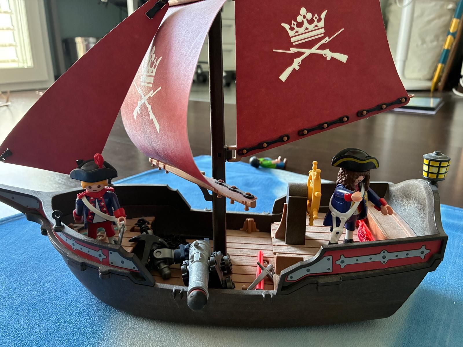 Playmobil Giocattoli: Lot Playmobile pirates avec figurines et accessoires – Usato da Le Grand-Saconnex venduto da ber_22nq 1