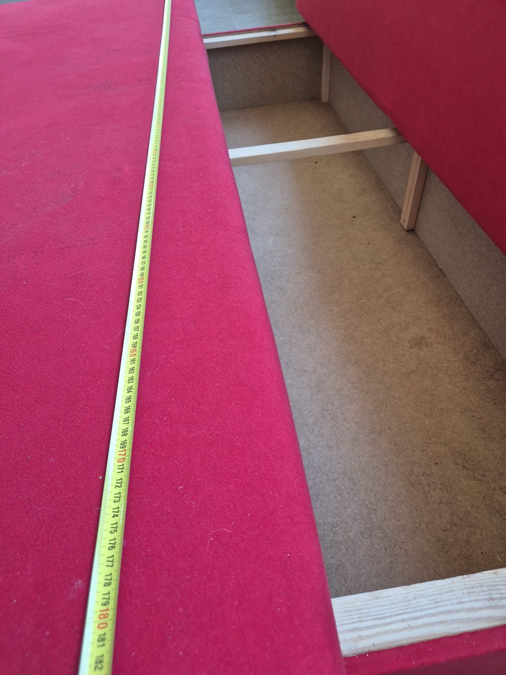 Divani: Sofa mit Stauraum rot gebraucht ca. 200 cm – Usato da Wangenried venduto da Nici_09 4