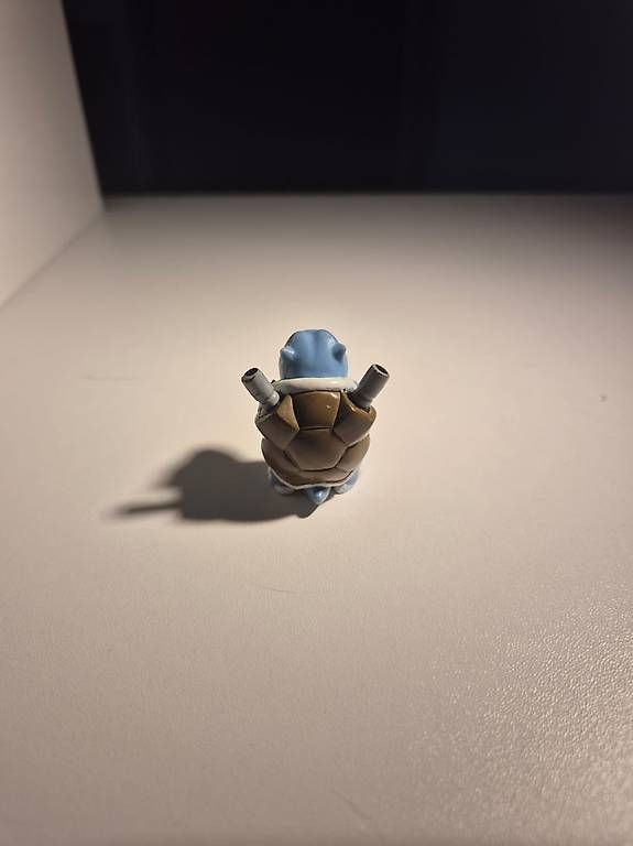 Statuette: Vintage 1999 Blastoise Nintendo Figurine 8 – Usato da Echallens venduto da cha_6vnf 2