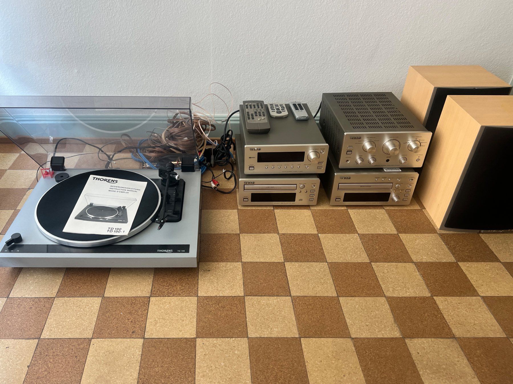 Thorens Giradischi: HiFi-Geräte von Thorens, TEAC & Wharfedale – Usato da Zug venduto da grabs1991 6