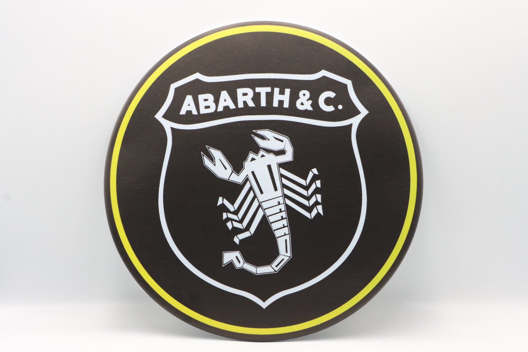 Abarth Insegne: Fiat Abarth & C Blechschild – Nuovo (secondo la descrizione) da Bühl b.Aarberg venduto da Collectorpassions