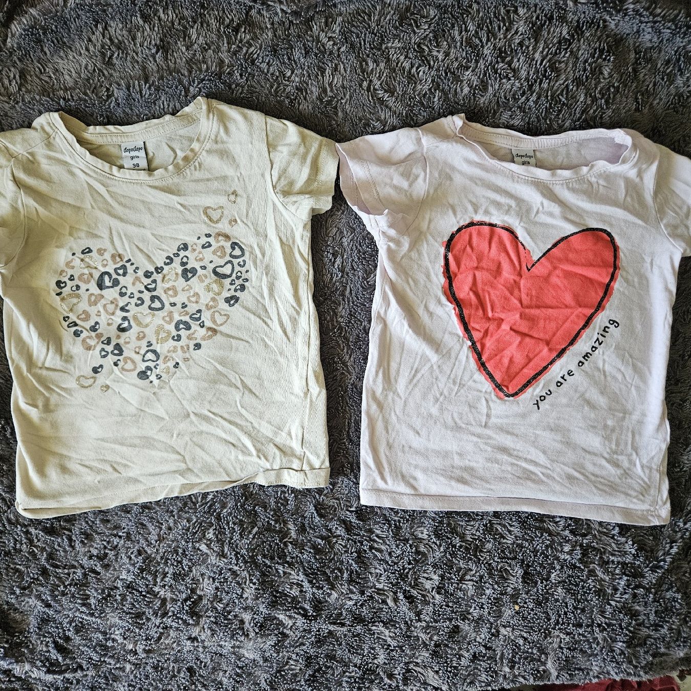 Camicette, T-shirt & Top: 2er-Set T-Shirts Gr. 98 – Nuovo (secondo la descrizione) da Herrliberg venduto da daki0017