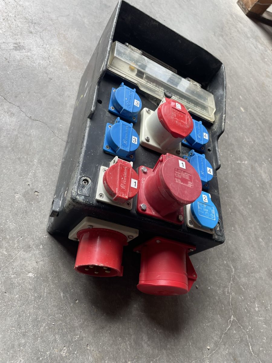 Electrotechnique: Baustromverteiler – D'occasion à Eschenbach SG par rog_7vvd 4
