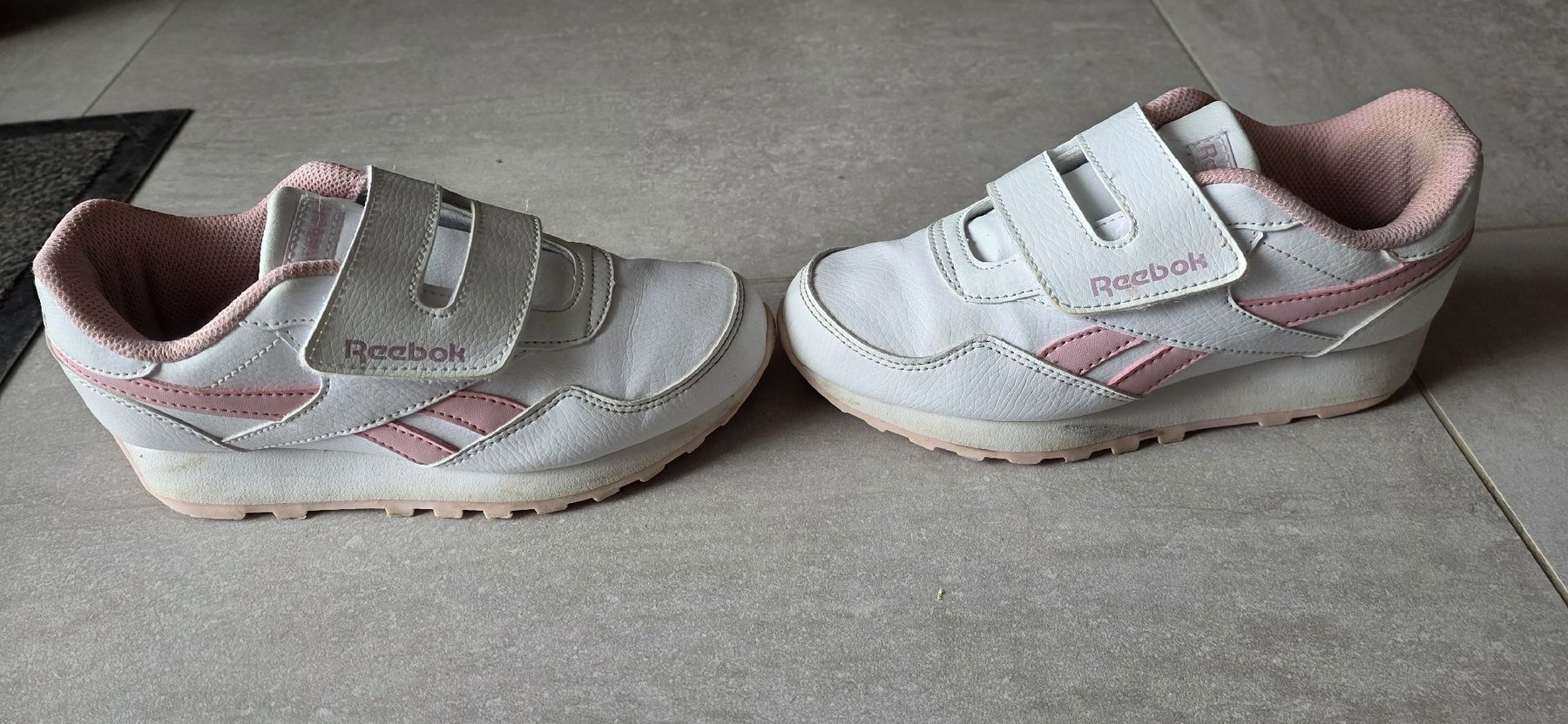 Reebok Scarpe per ragazze: basket neuve Reebok point.33 – Nuovo (secondo la descrizione) da Ste-Croix venduto da kar_9x7w 1