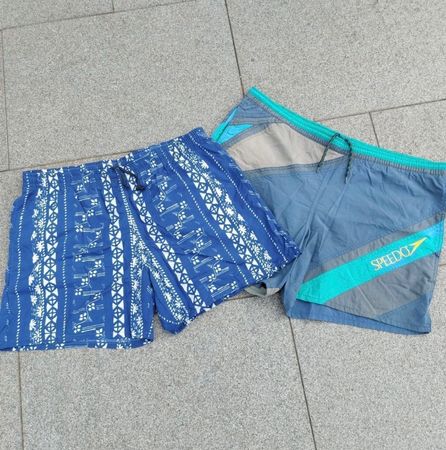 2 Badeshorts / 1x Speedo / 1x Beach and Snow / Grösse XL!!!