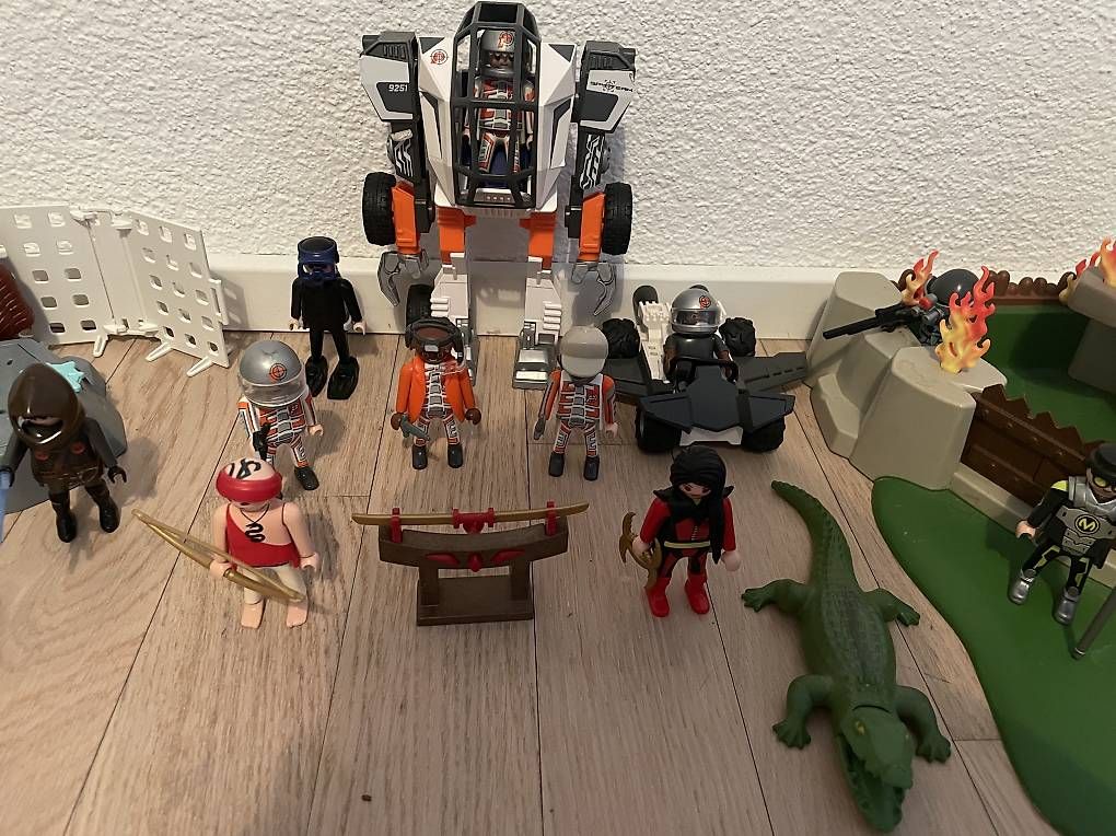 Playmobil Giocattoli: Playmobil Science-Fiction Set – Usato da Meierskappel venduto da shorthander81 1