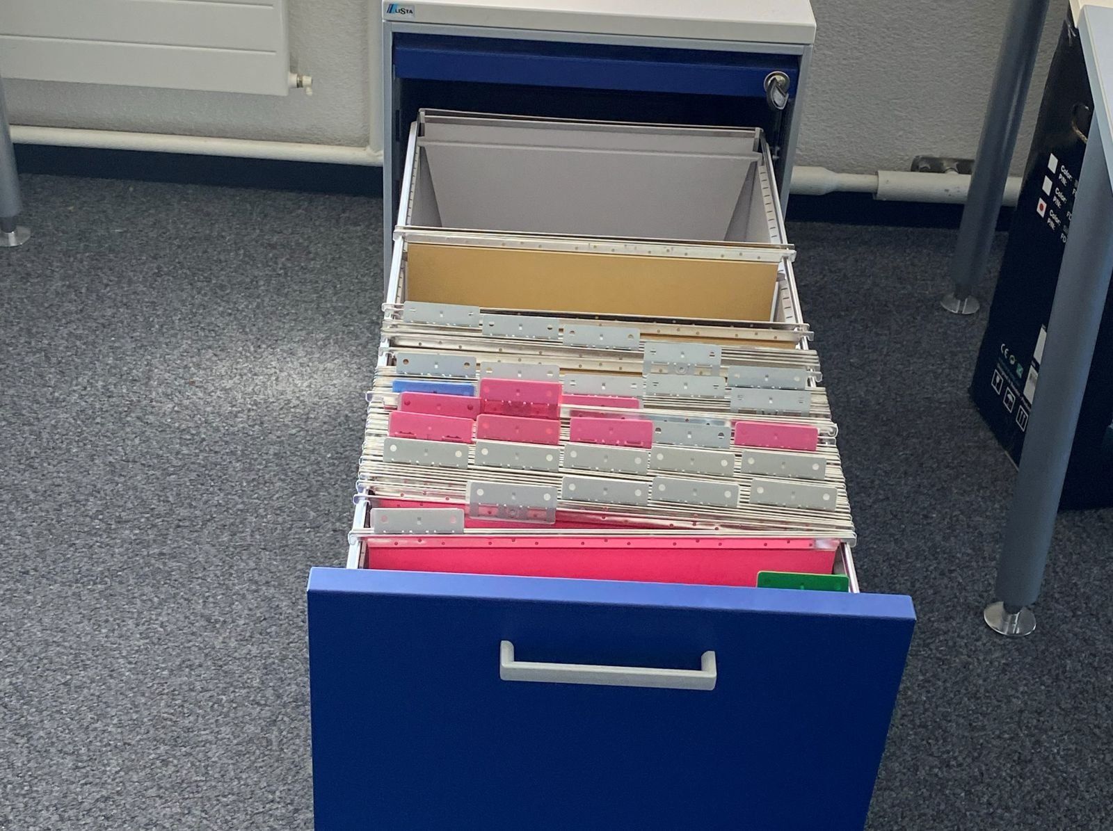 Lista Armadi: Hängeregister-Schrank – Usato da Worb venduto da Tom123bern 2