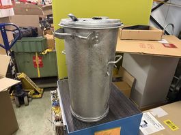 Neuer verzinkter Abfalleimer H:66cm