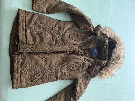 Damen - / Jugend Winterjacke mit Kapuze Grösse S olivgrün