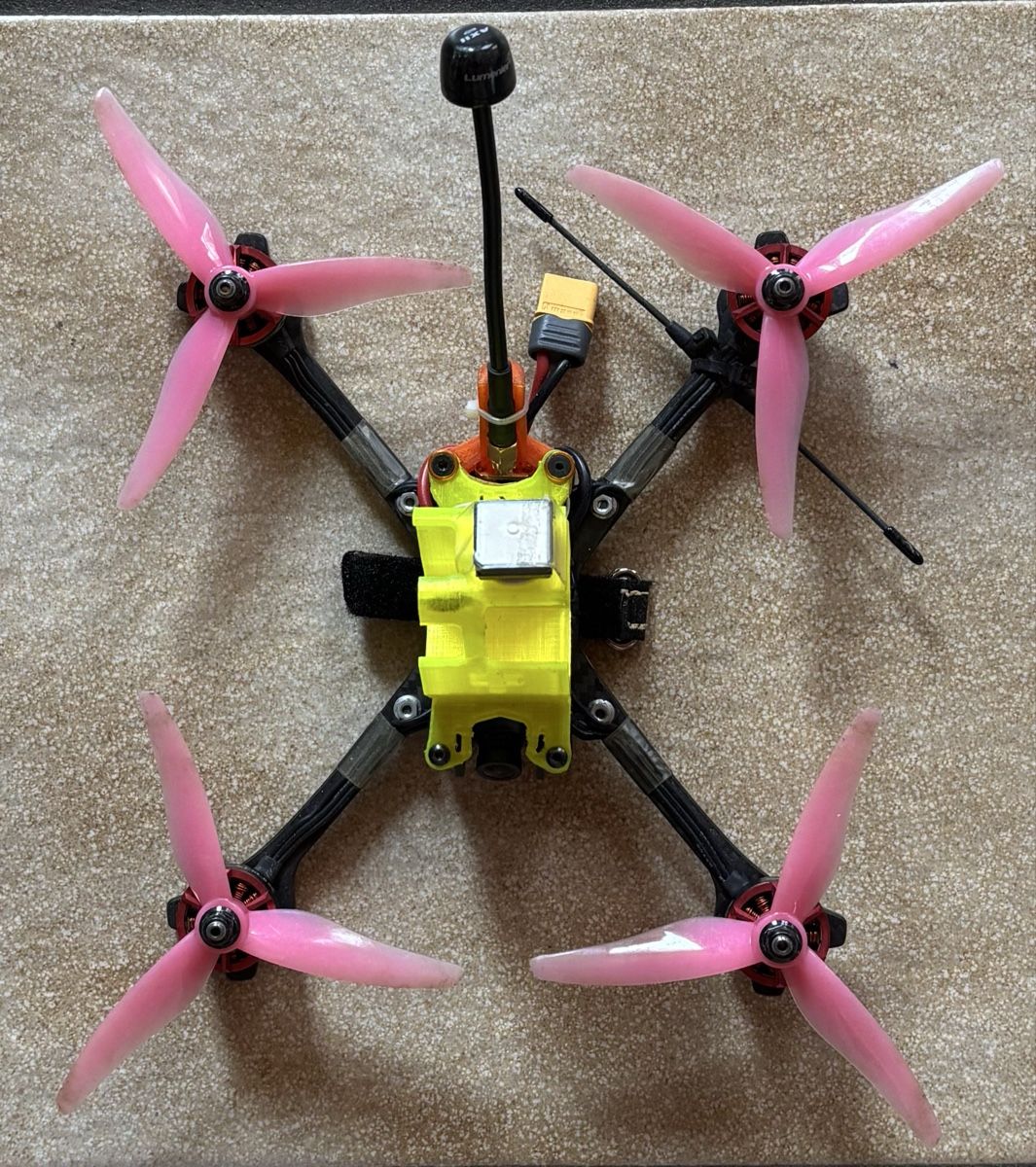 RC Kits de montage: Drone FPV complet avec 2 batteries 18650 Explorer – D'occasion à Tramelan par crevette72
