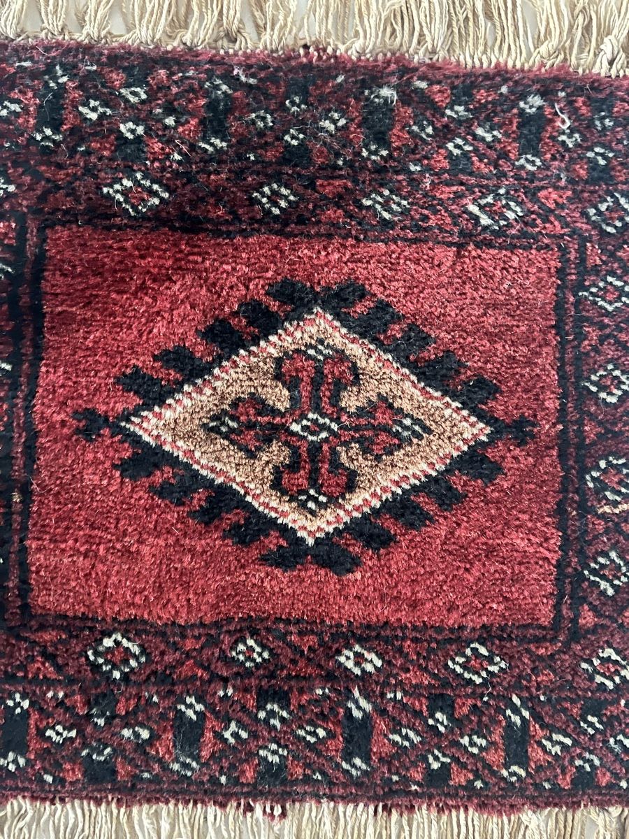 Teppiche: Perser Teppich, rot, kleine Grösse – Gebraucht aus Hergiswil NW von WoDu 1