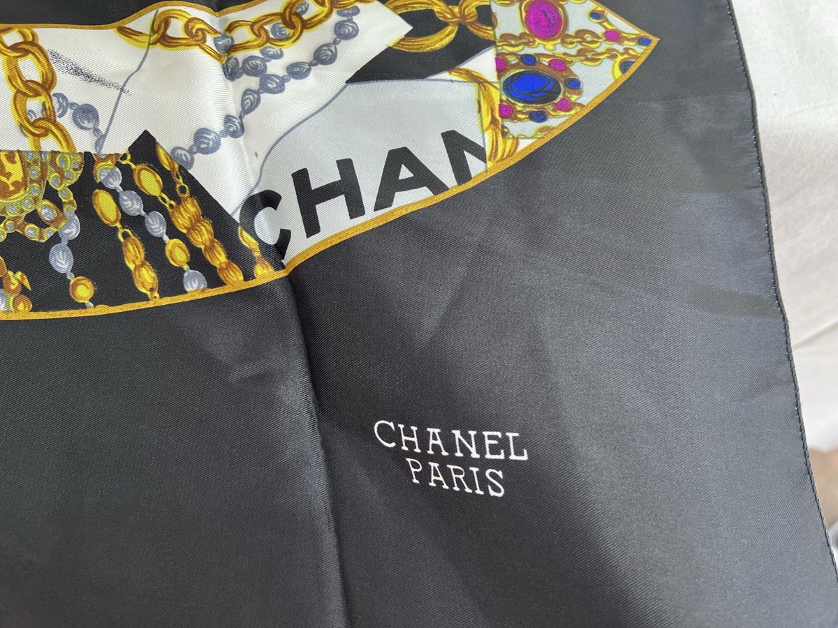 Chanel Foulards & écharpes: Chanel Tuch (37) – D'occasion à Glattfelden par brockischweiz 2