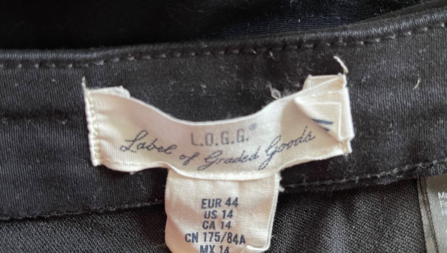 H&M Pantaloni: Pantalon noir H&M – Usato da Sion venduto da edelweissse 2