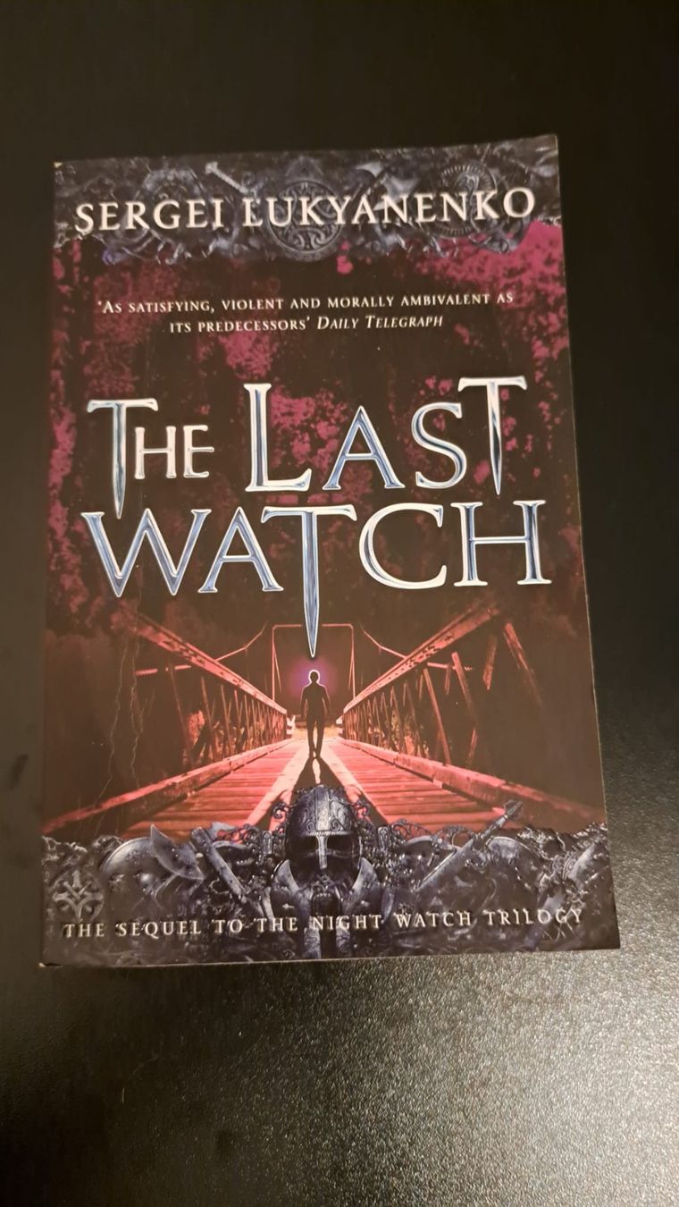 Livres: The Last Watch von Sergei Lukyanenko – D'occasion à Waltenschwil par Catlady