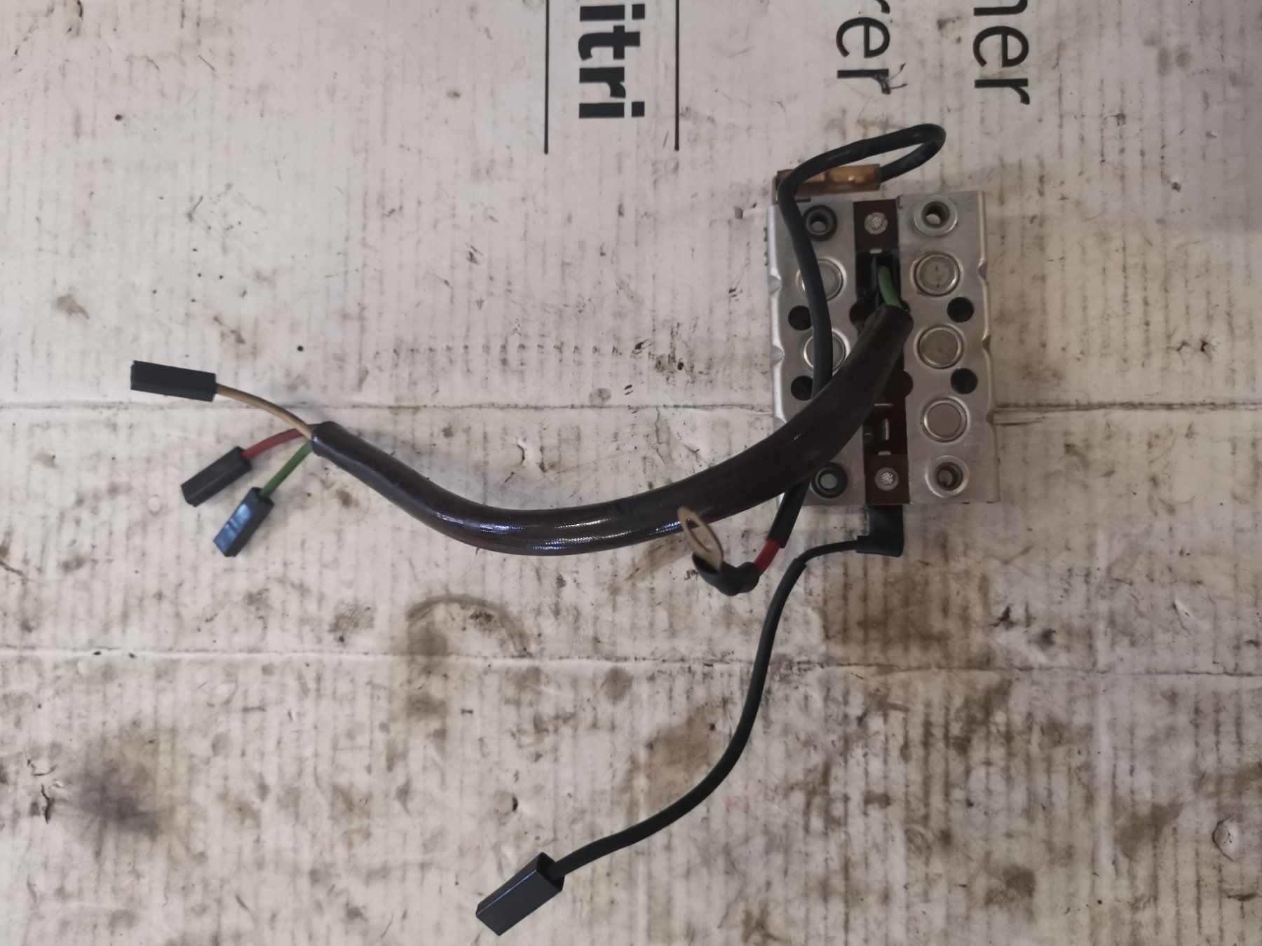Componenti elettronici: BMW 2V Diodenplatte – Usato da Oberdorf NW venduto da Airhead 1