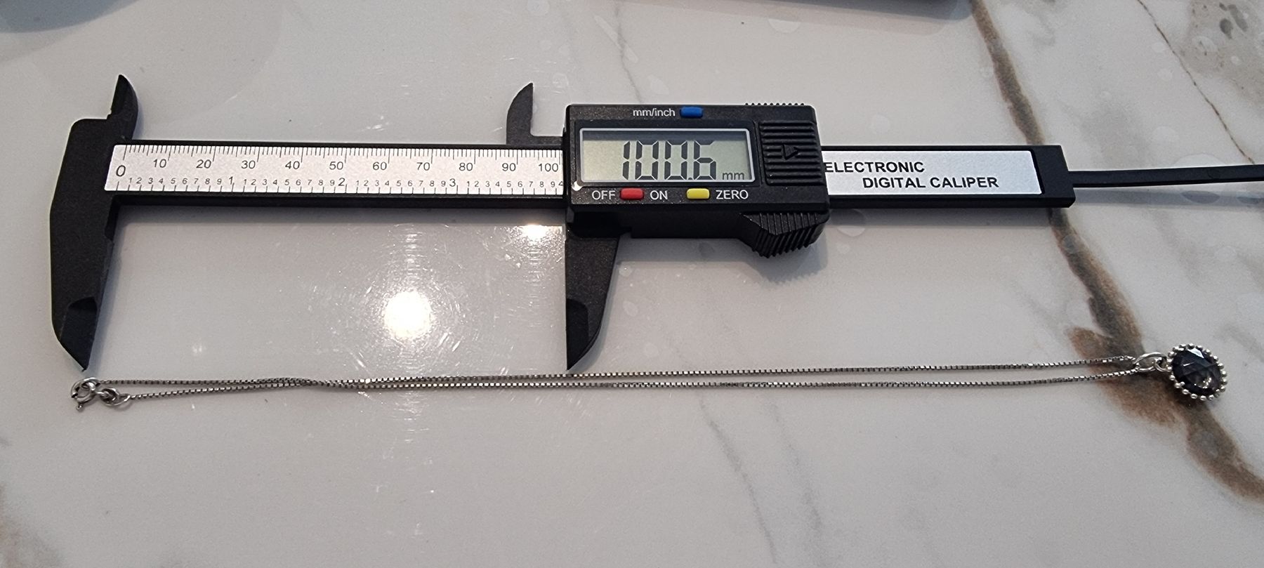 Catenine: Elegante Halskette aus Silber mit Stein – Usato da Kreuzlingen venduto da Vitali_93 4