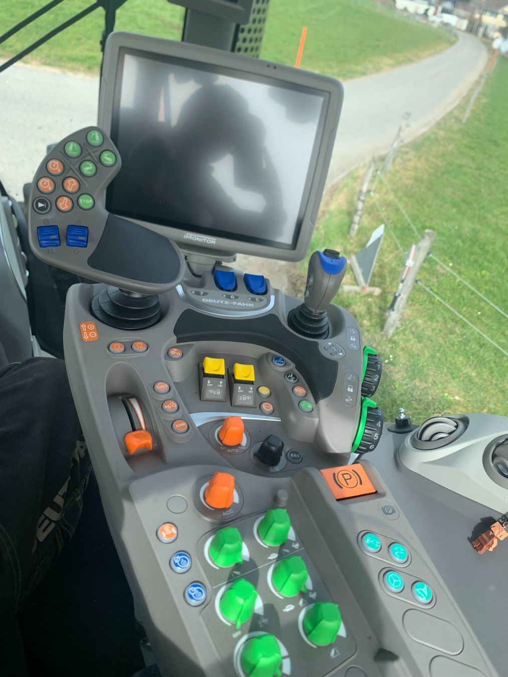 Deutz Trattori: Deutz Agrotron 6215 TTV WARRIOR – Usato da Buttwil venduto da obelix-idefix 6