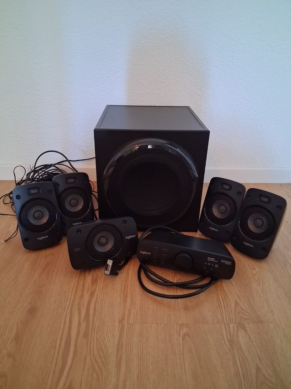 Logitech Casse acustiche: Logitech Z906 Surround Sound Speaker System – Usato da Schafisheim venduto da piiep_17