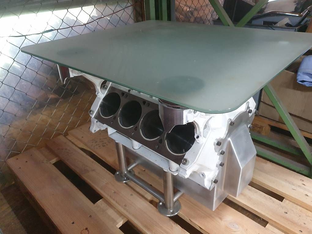 Tavoli: V8 Tisch – Usato da Grub AR venduto da motogeni