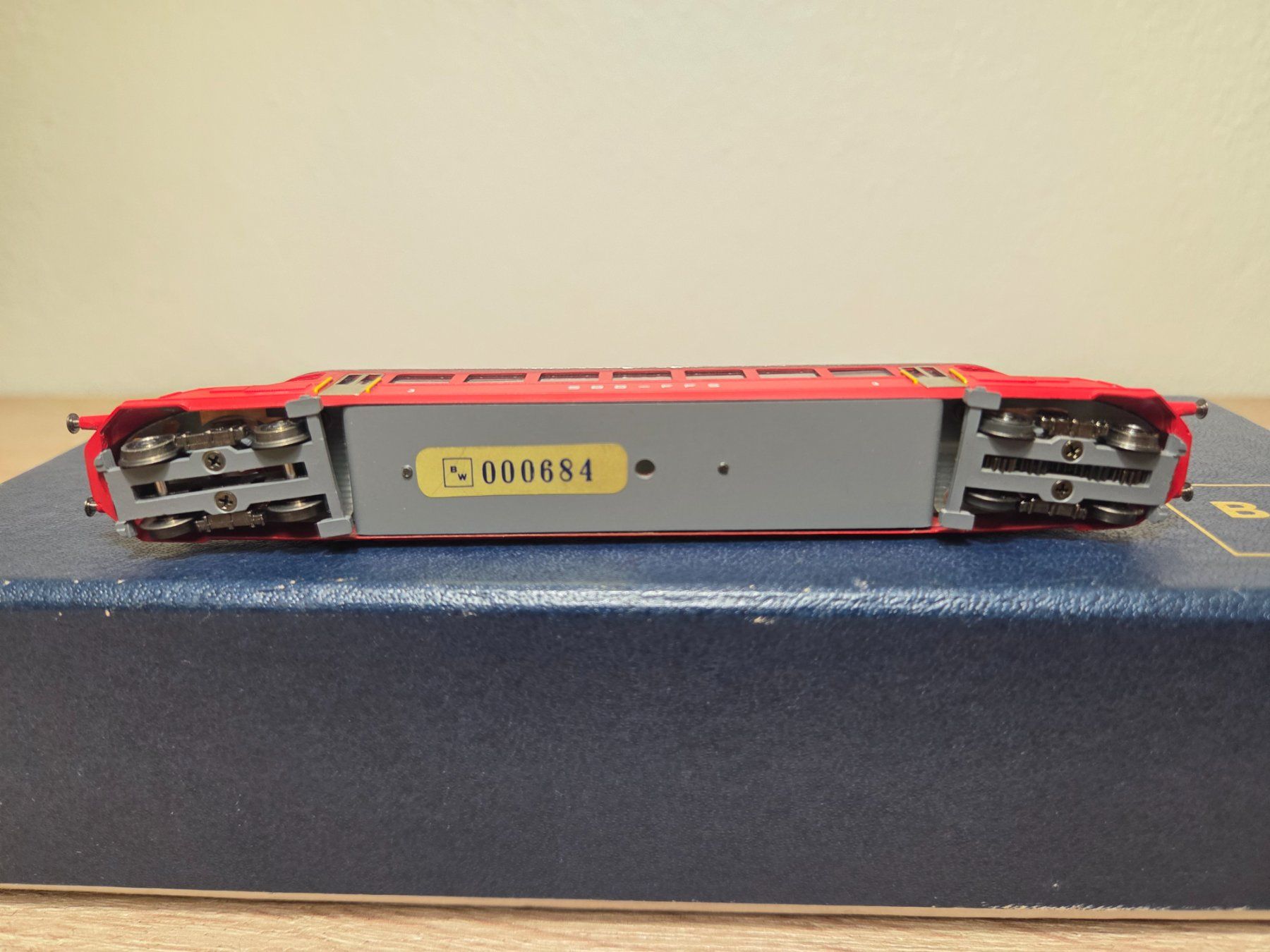 Modellini di ferrovie: BW N 11001 E-Lok Roter Pfeil Rce 2/4 SBB – Usato da St-Aubin-Sauges venduto da Lo_Go 5