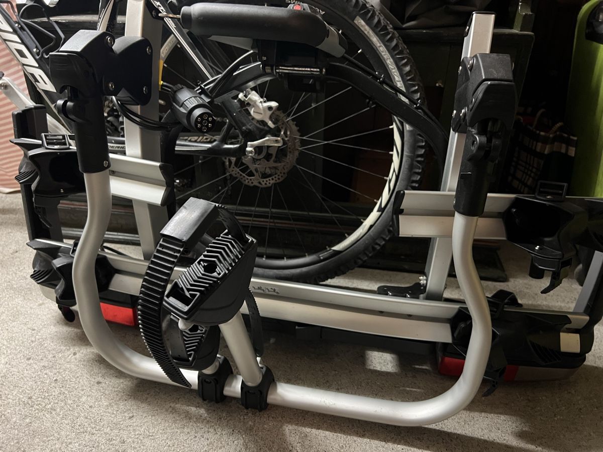 Autres accessoires: bike rack – D'occasion à Zweisimmen par luc_tx7r 1