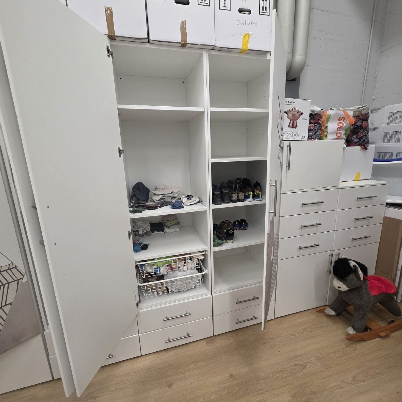 Ikea Schränke: 5 IKEA Schränke / Kleiderschränke je 180×60×60 cm – Gebraucht aus St. Gallen von baenziger27 1