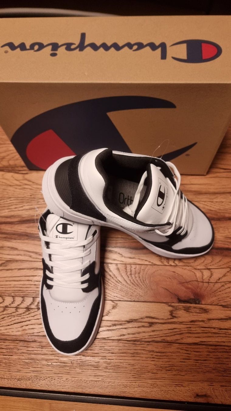 Scarpe da uomo: Champion Sneakers Panda Black White – Usato da Horgenberg venduto da Esteban_Cri 1