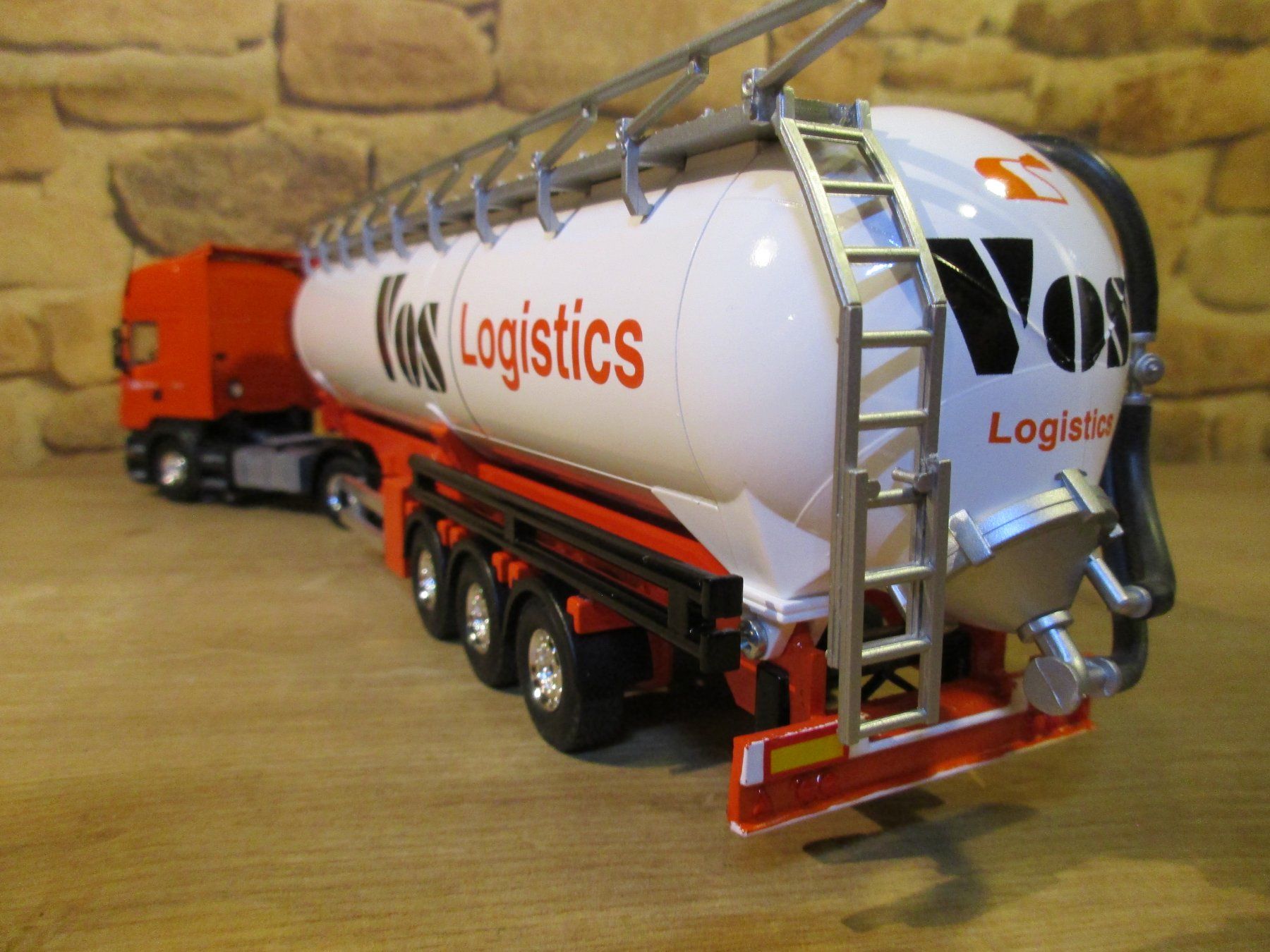 Tekno Modellautos: Tekno 1:50  Scania R   Vos Logistics – Gebraucht aus Ennetmoos von Truckdiver 4
