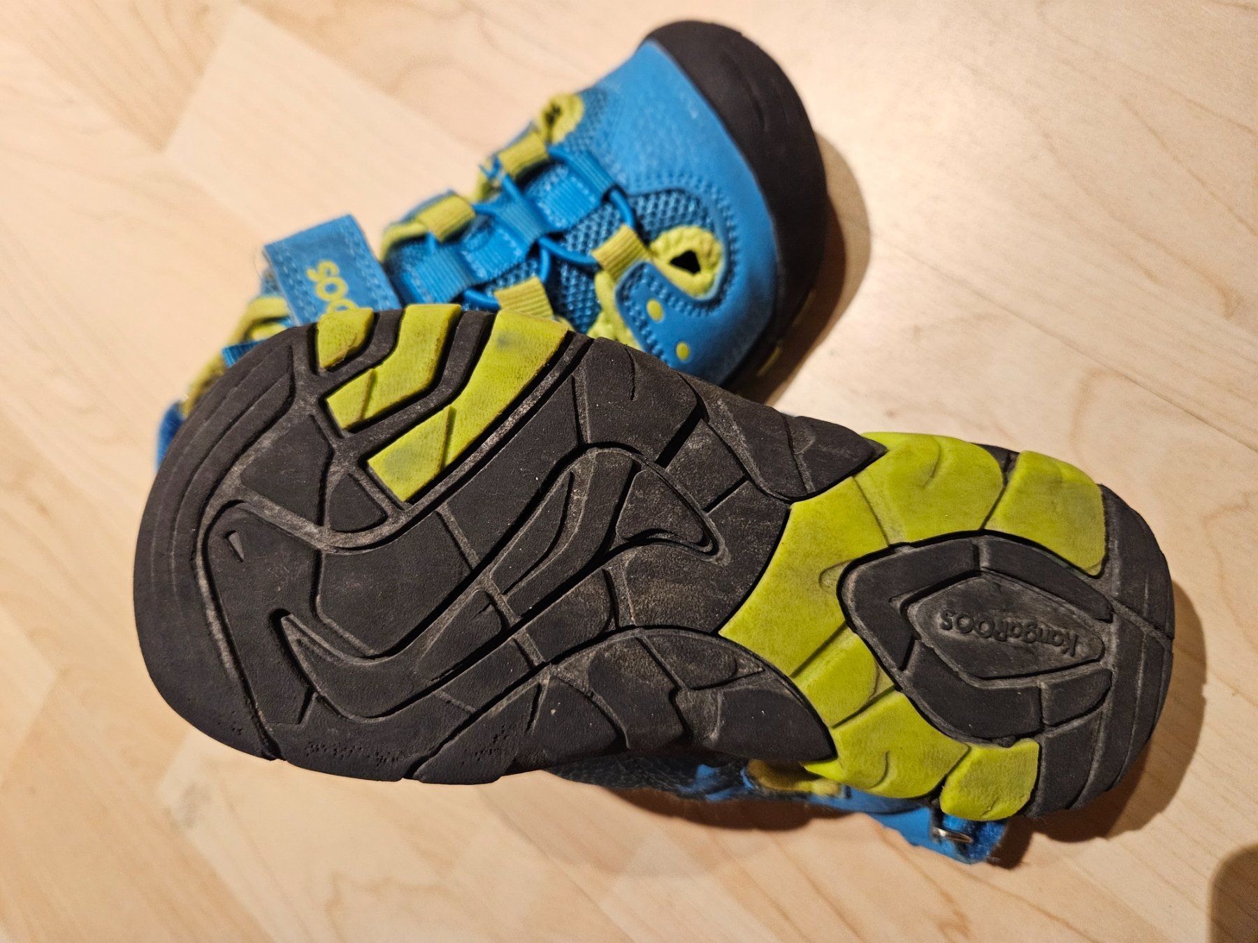 Scarpe per ragazzi: Kinder Sandalen gr 28 – Usato da Ennenda venduto da eel_ts7s 3