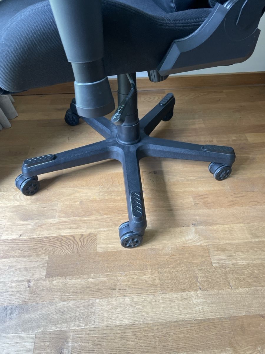 DXRacer Sedie: Gaming Stuhl DX Racer – Usato da Grüsch venduto da jba_q2qc 3