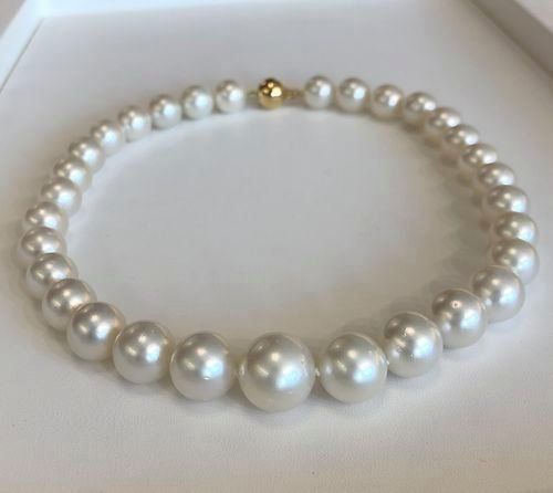 Ketten: Südsee Perlen Collier 13-16.8mm, 11900.- – Neu und originalverpackt aus Zürich von juwelier-damken 2