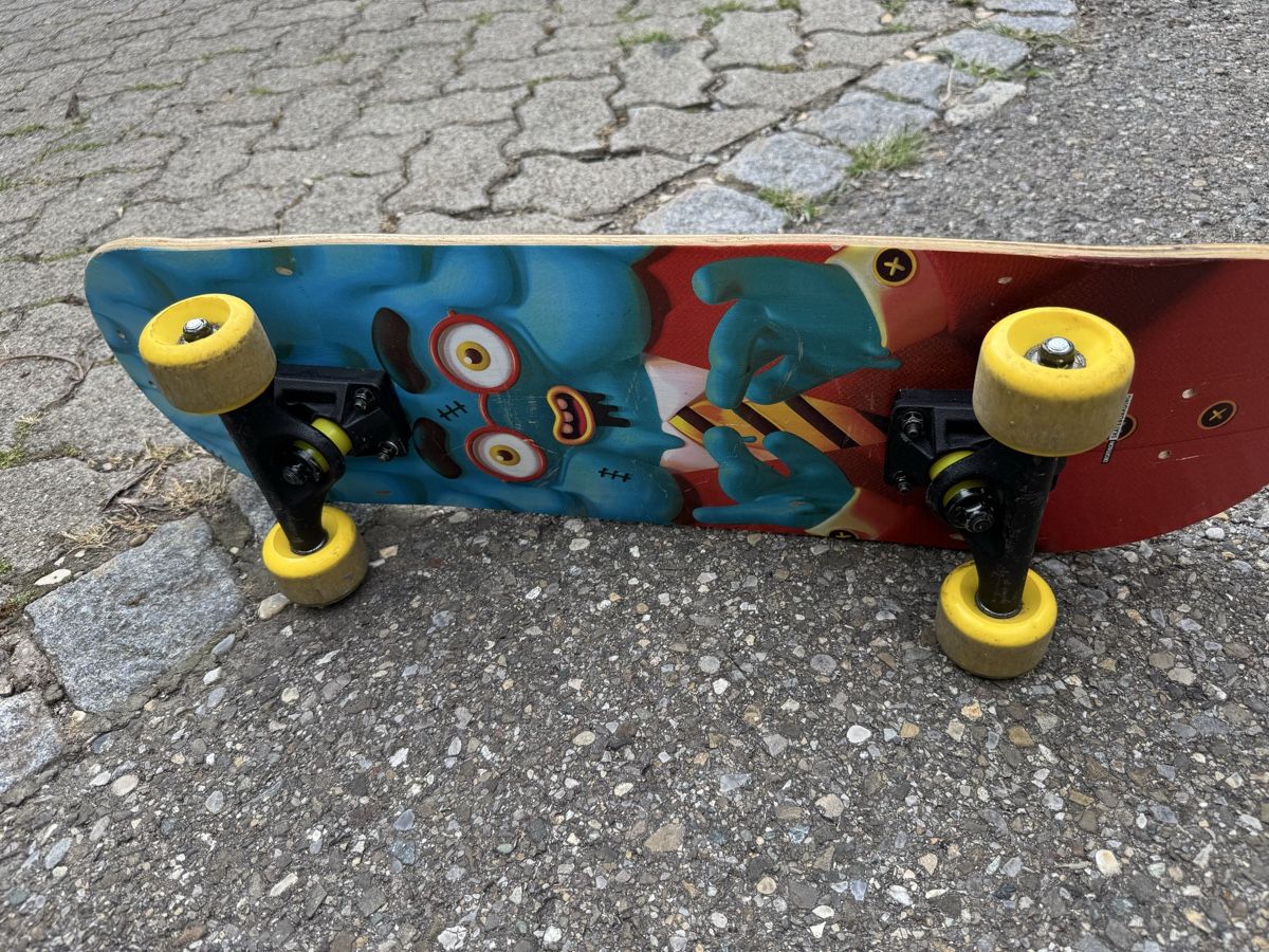 Decathlon Skateboards: Skateboard Kinder, L 80cm, B 20cm – Gebraucht aus Oetwil am See von cos_lzr8 1