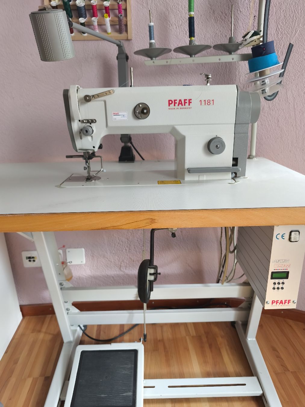 Pfaff Machines à coudre: Industrienähmaschine Pfaff – D'occasion à Uznach par 2502xy