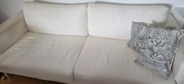 Canapé blanc 3 places, en état, prêt pour l'été!