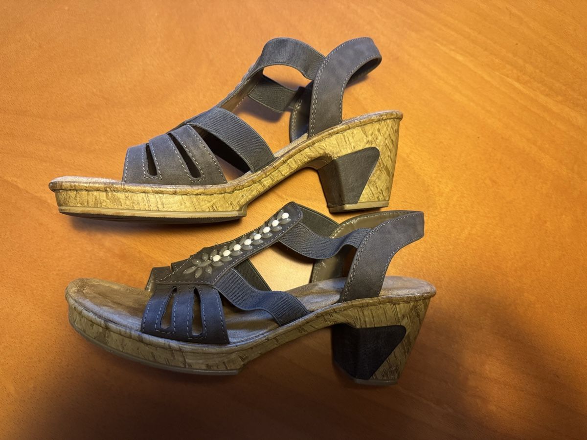 Rieker Scarpe da donna: Rieker Sandalen Gr. 40 – Usato da Hitzkirch venduto da riririri 1