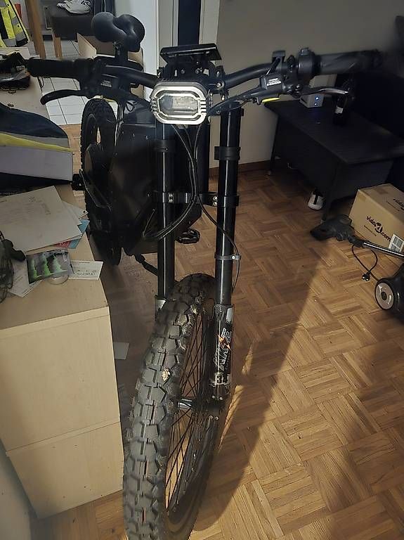 Velos: À vendre  – Gebraucht aus La Chaux-de-Fonds von col_7z5l 1