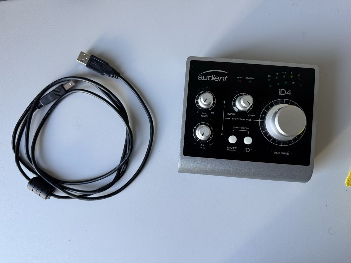 Equipement studio: Audient ID4 Audio Interface – D'occasion à Zürich par tim_t6kb 1