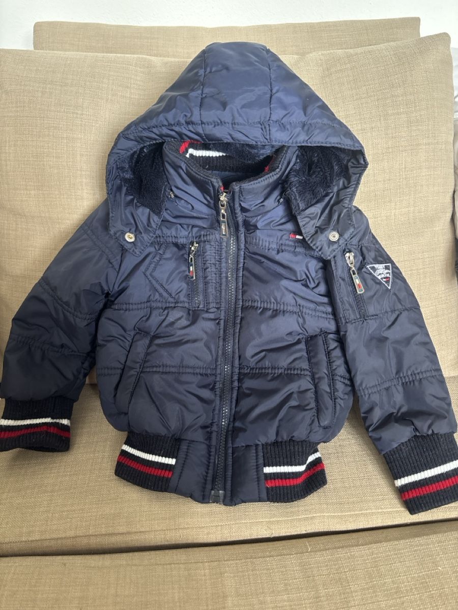 Tommy Hilfiger Giacche & Cappotti: Tommy Hilfiger Winterjacke, Gr86 – Usato da Liestal venduto da Efri33