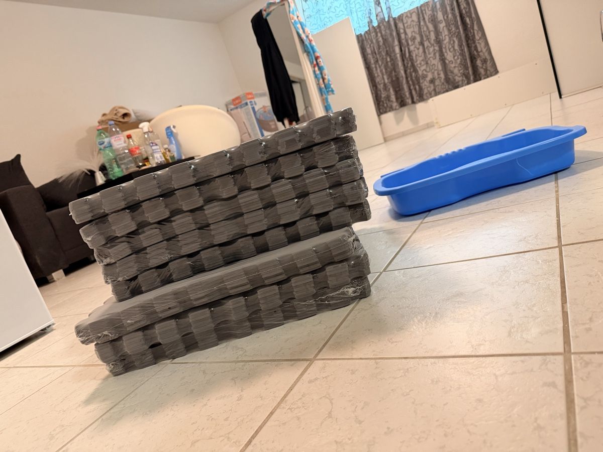 Bestway Schwimmbad: Pool zum verkaufen – Neu und originalverpackt aus Spreitenbach von jet_2ck8 1
