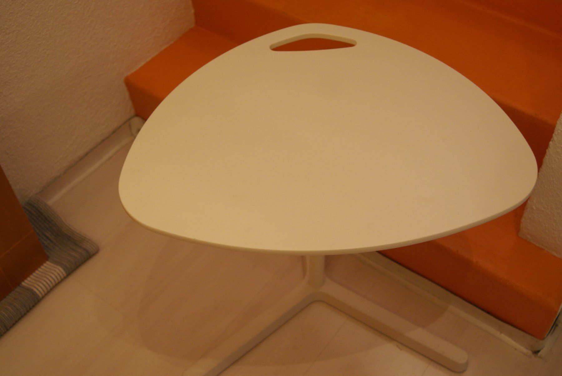 Ikea Tavoli: Laptoptischli – Usato da Romanshorn venduto da dany610