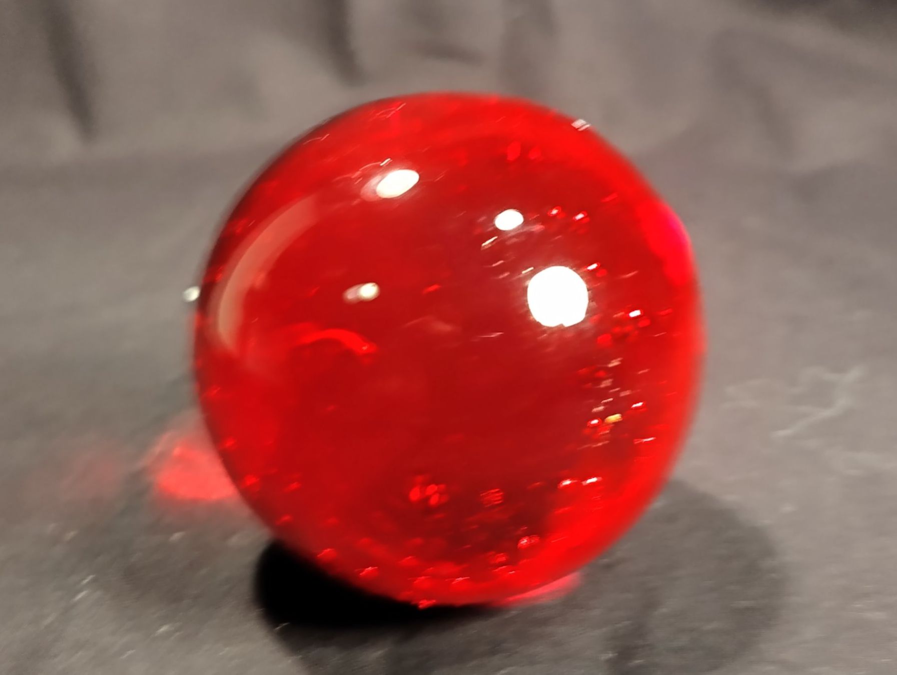 Statuette: Glaskugel rot, kleine Luftblasen – Usato da Bellach venduto da JingleCherry 2
